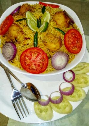 আলু দম বিরিয়ানী (alu dum biriyani recipe in bengali) রেসিপির প্রধান ছবি