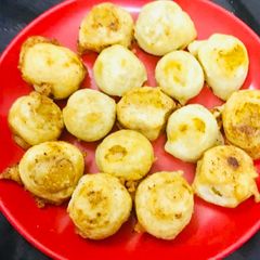 A picture of Suzhiyam / Dal Coconut Jaggery Stuffing Sweet.