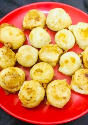 A picture of Suzhiyam / Dal Coconut Jaggery Stuffing Sweet.