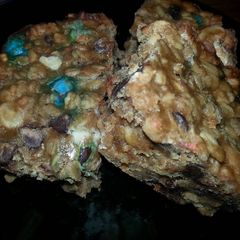 A picture of Trail Mix Bars.