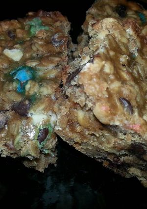 A picture of Trail Mix Bars.