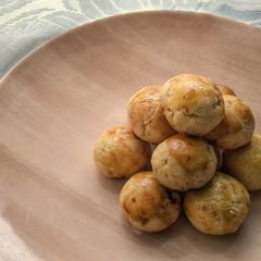 A picture of Nastar / Mini Pineapple Tarts.