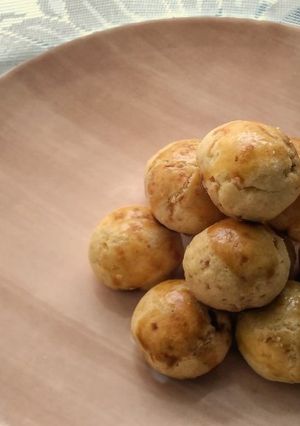A picture of Nastar / Mini Pineapple Tarts.