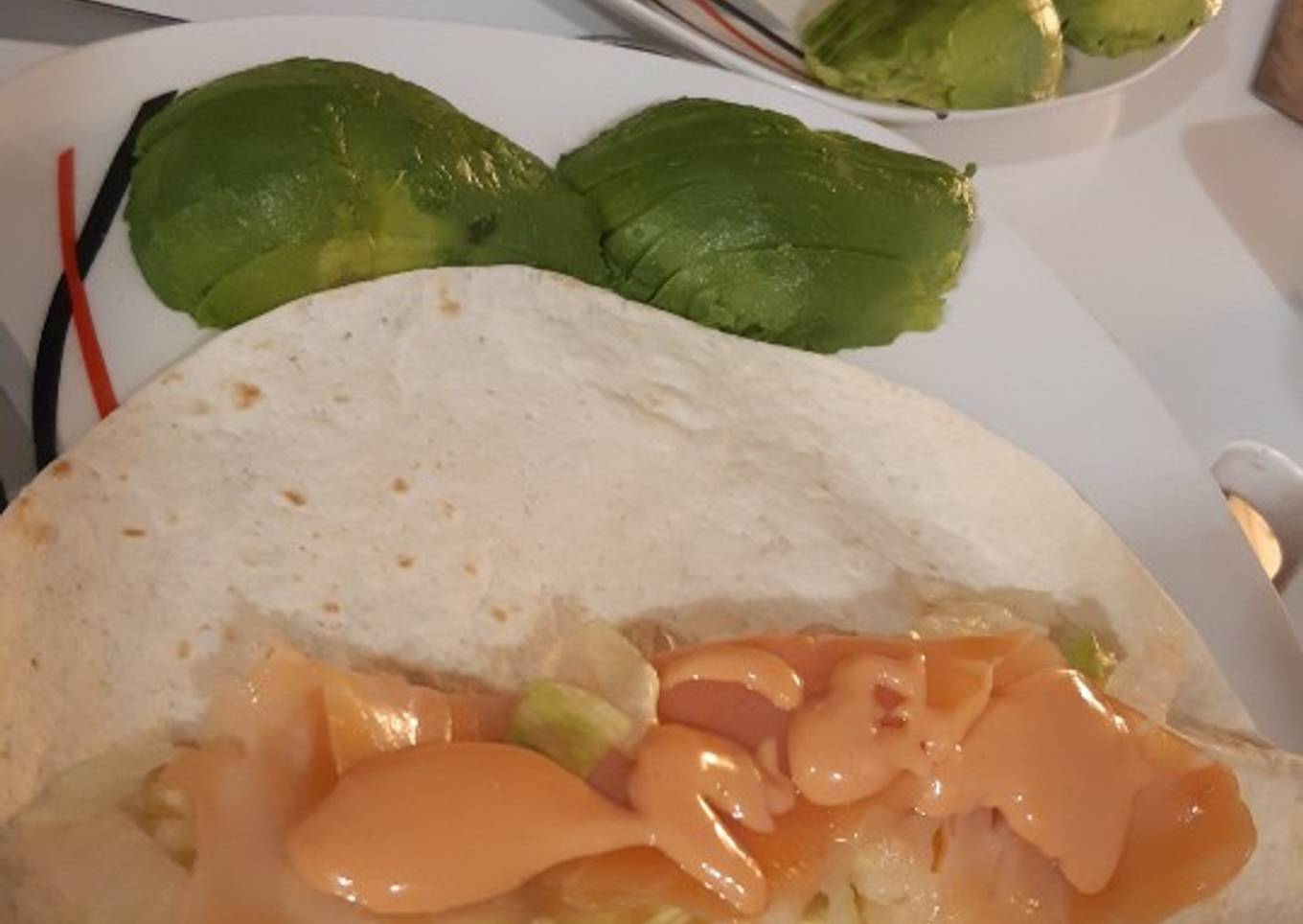 Rollito de salmón y aguacate