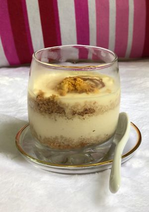 صورة لوصفة حلى كاسات البسكوت المحموس واللوتس 😋😋