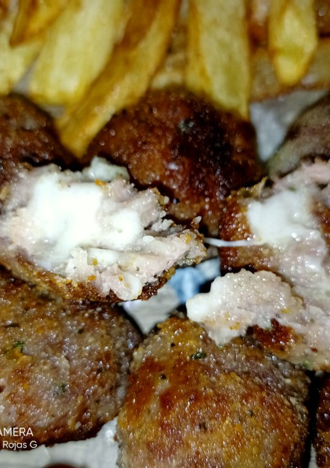 Una foto de Albóndigas rellenas de Parmesano