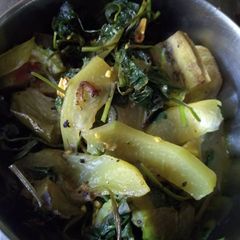 A picture of The bitter curry (tetor jhol).
