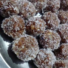 A picture of Caramel coconut 🥥 Ladoo.
