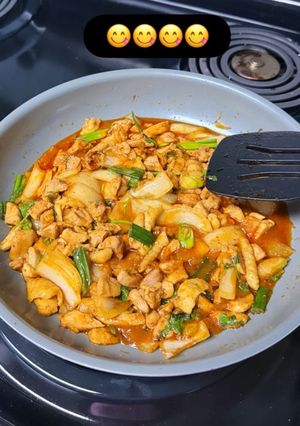 รูปของ ผัดพริกแกงไก่ได้ใส่หัวหอม