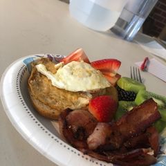 A picture of An original breakfast.