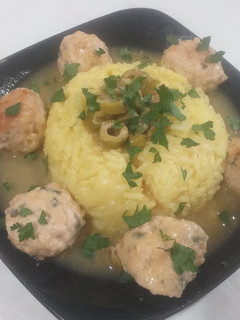 صورة لوصفة ارز مع كريات الدجاج😋🥰