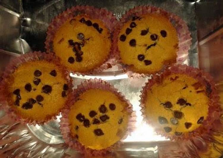 Steps to Prepare Perfect Basic Cupcake Recipe