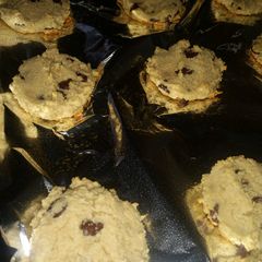 A picture of Low carb chocolate chip cookies.