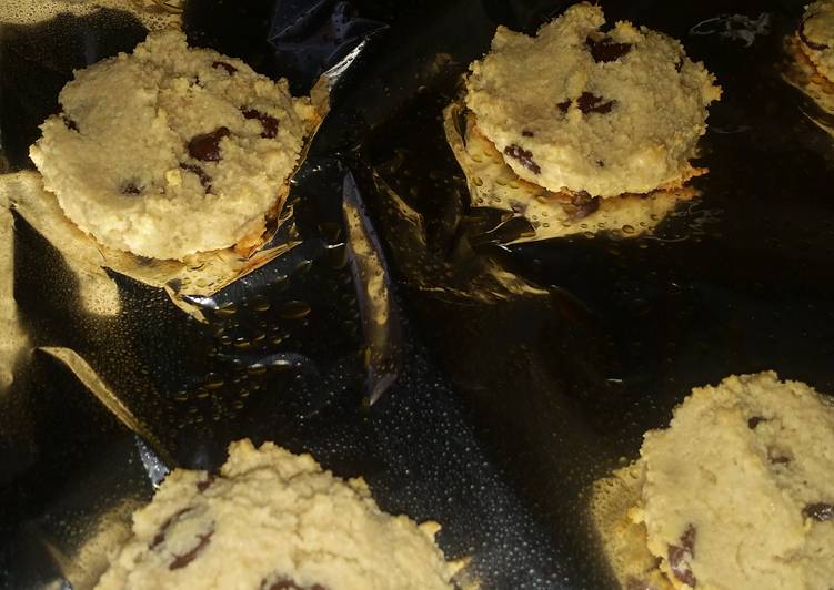 Recipe of Perfect Low carb chocolate chip cookies