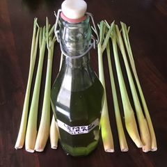 A picture of California Farm Lemon Grass Oil Confit.