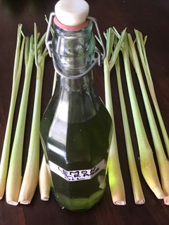 A picture of California Farm Lemon Grass Oil Confit.