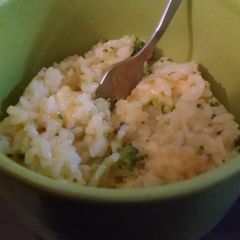 A picture of Cheesy broccoli rice.