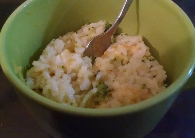 Cheesy broccoli rice