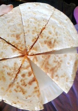 A picture of Doritos Cheesy Quesadilla.