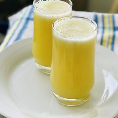 A picture of Pineapple juice!.