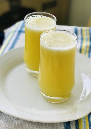 A picture of Pineapple juice!.