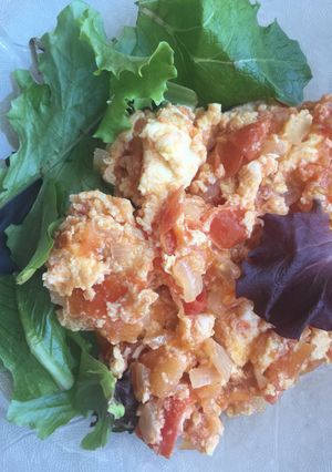 A picture of Traditional Azeri Tomatoes and Egg Breakfast.