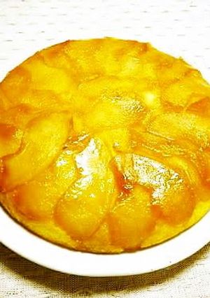 A picture of Apple Cake made with Pancake Mix in a Frying Pan.