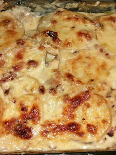 A picture of Scalloped potatoes.