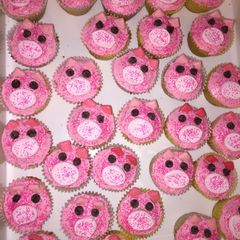 A picture of Piggy Cupcakes.