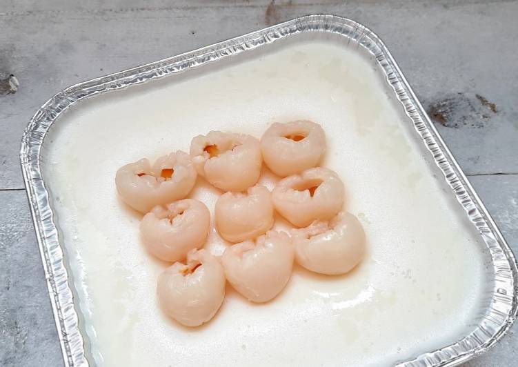 Lychee Silky Pudding