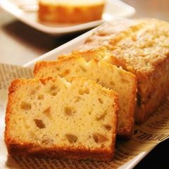 A picture of Moist Umeshu Pound Cake.