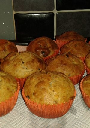 A picture of Banana and date muffins.