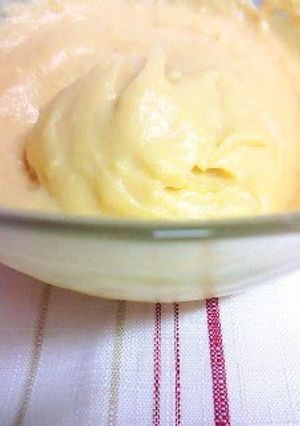 A picture of Easy Soy Milk Custard Cream in the Microwave.