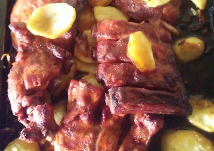 Costilla adobada al horno