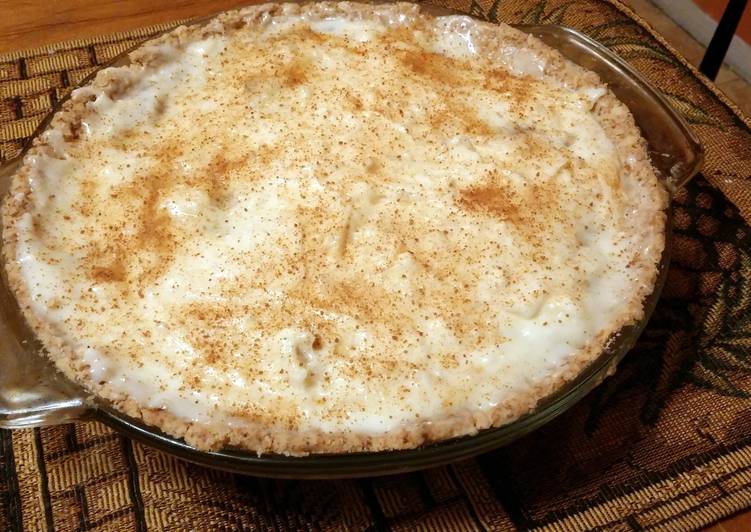 Steps to Make Any-night-of-the-week Sour Cream, Carmel, Cream Cheese Apple Pie