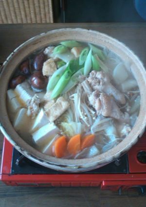 A picture of Ginger Chicken Hot Pot.