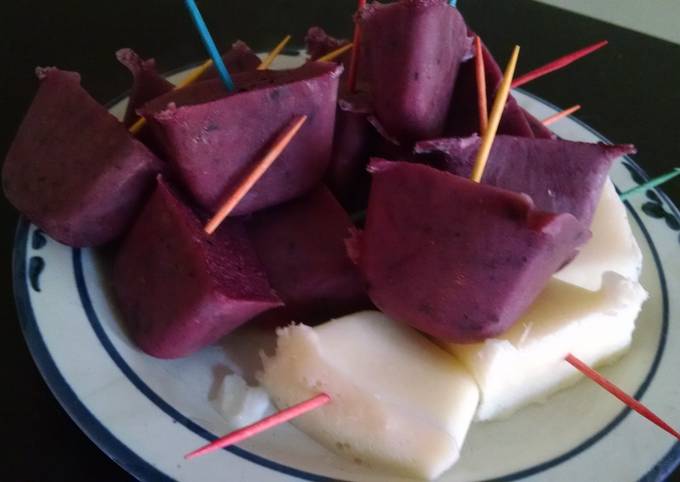 Frozen yogurt ice cubes