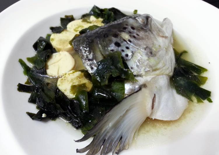 Steps to Make Quick SALMON AND EGG TOFU IN WAKAME AND KELP BROTH