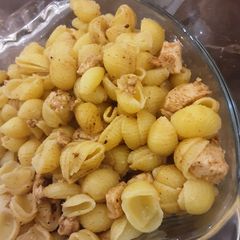 A picture of Chicken Tikka Macaroni.