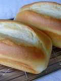 Pound Cake-Shaped Fluffy Butter-Top Bread