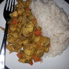 A picture of Curry chicken.