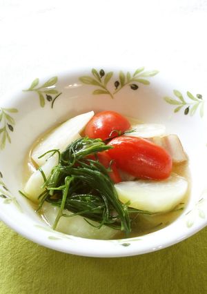 A picture of Western-Style Simmered Kohlrabi.