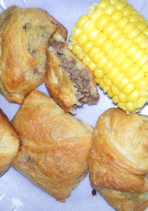 A picture of Honey Hot Cheese Burger Stuffed Croissants.