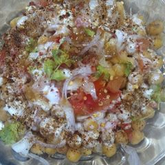 A picture of Chana chat.
