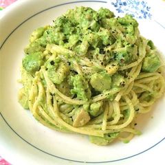 A picture of Avocado Cream Pasta.