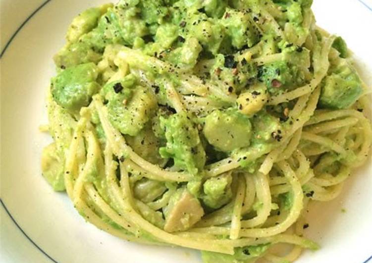 Homemade Avocado Cream Pasta