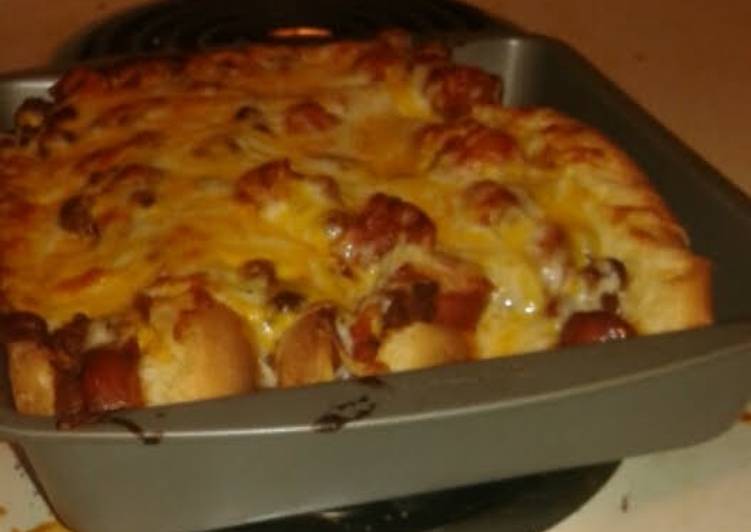 Step-by-Step Guide to Make Ultimate Chili Cheese Dogs