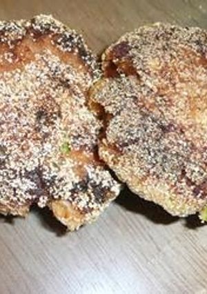 A picture of Asian tuna patties.
