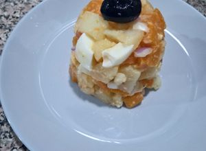 Une photo de Salade de Pomme de Terre 🥔🥔🥔🥔🥔🥔🥔