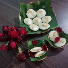 A picture of Steamed Pitha.